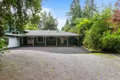 Breakfast Nook Photo of 21470 124th Avenue, Maple Ridge, BC