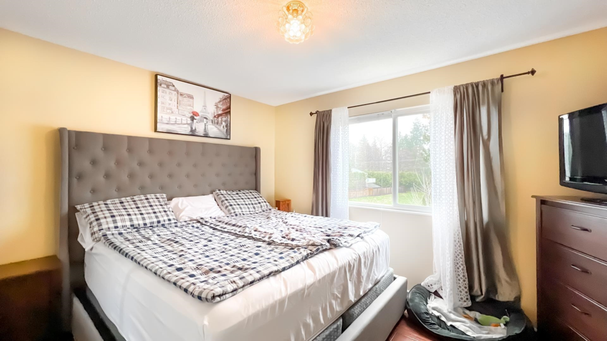 Office / Den Photo of 14096 66a Avenue, Surrey, BC