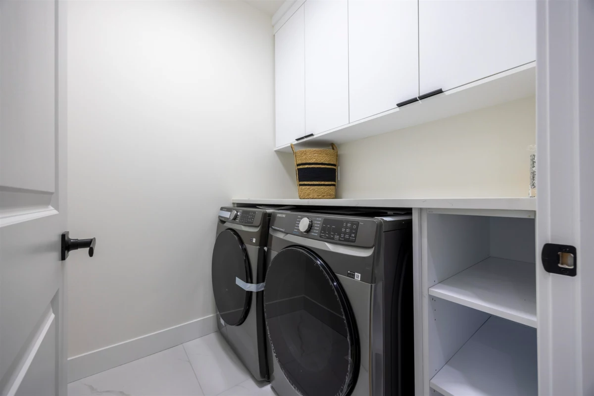 Laundry Room Photo of 7683 197 Street, Langley, BC