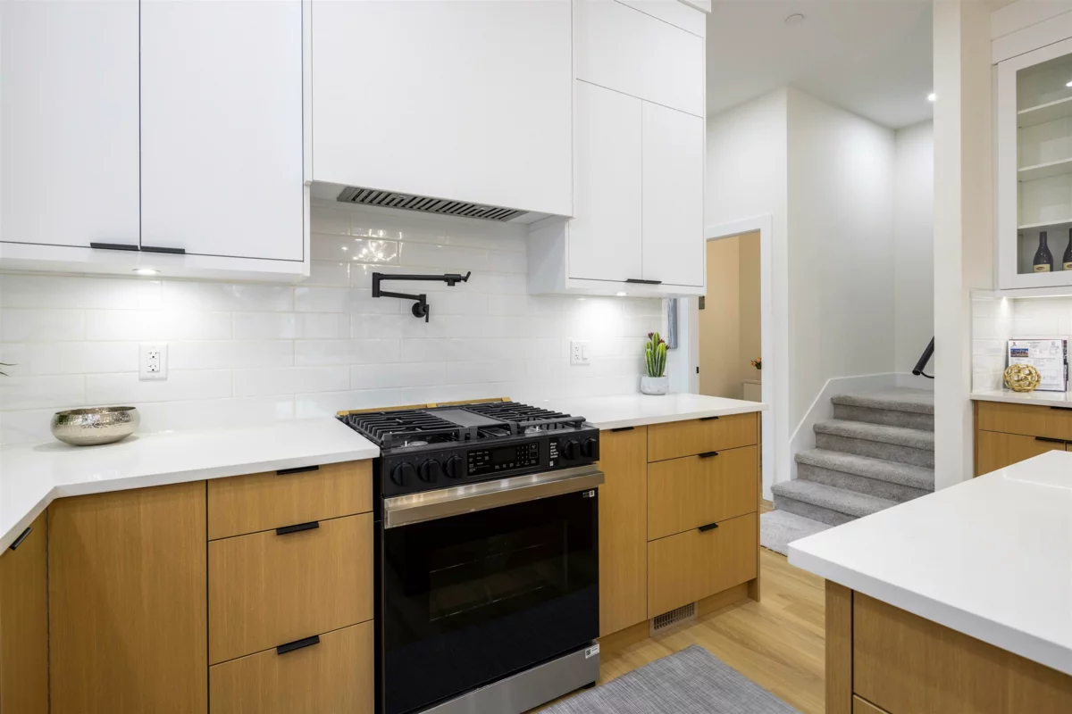 Primary Bathroom Photo of 7683 197 Street, Langley, BC