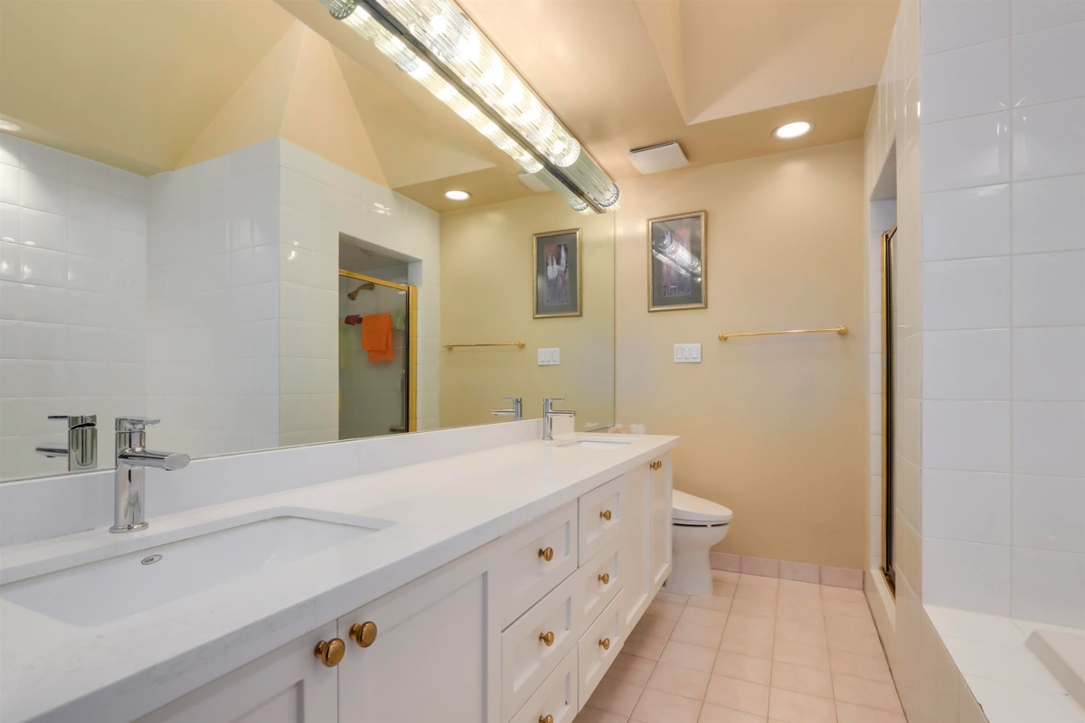 Garden / Landscaping Photo of 7680 Cheviot Place, Richmond, BC