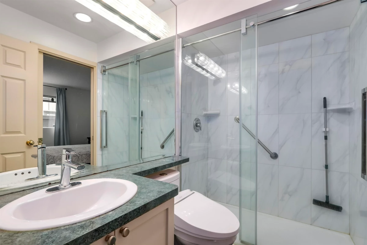 Hallway Photo of 7680 Cheviot Place, Richmond, BC