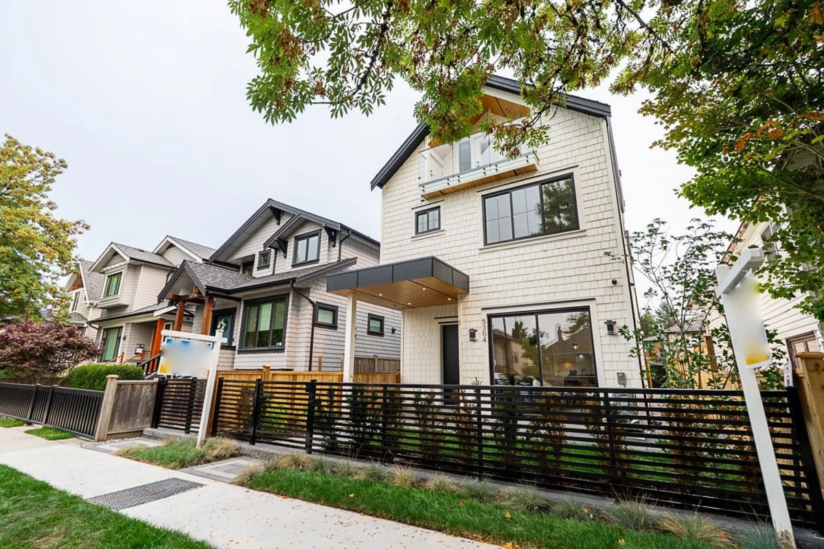 Exterior Front Photo of 1 5304 Elgin Street, Vancouver, BC
