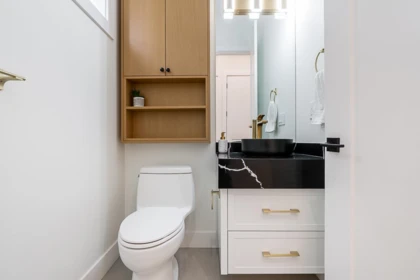Walk-In Closet Photo of 1 5304 Elgin Street, Vancouver, BC