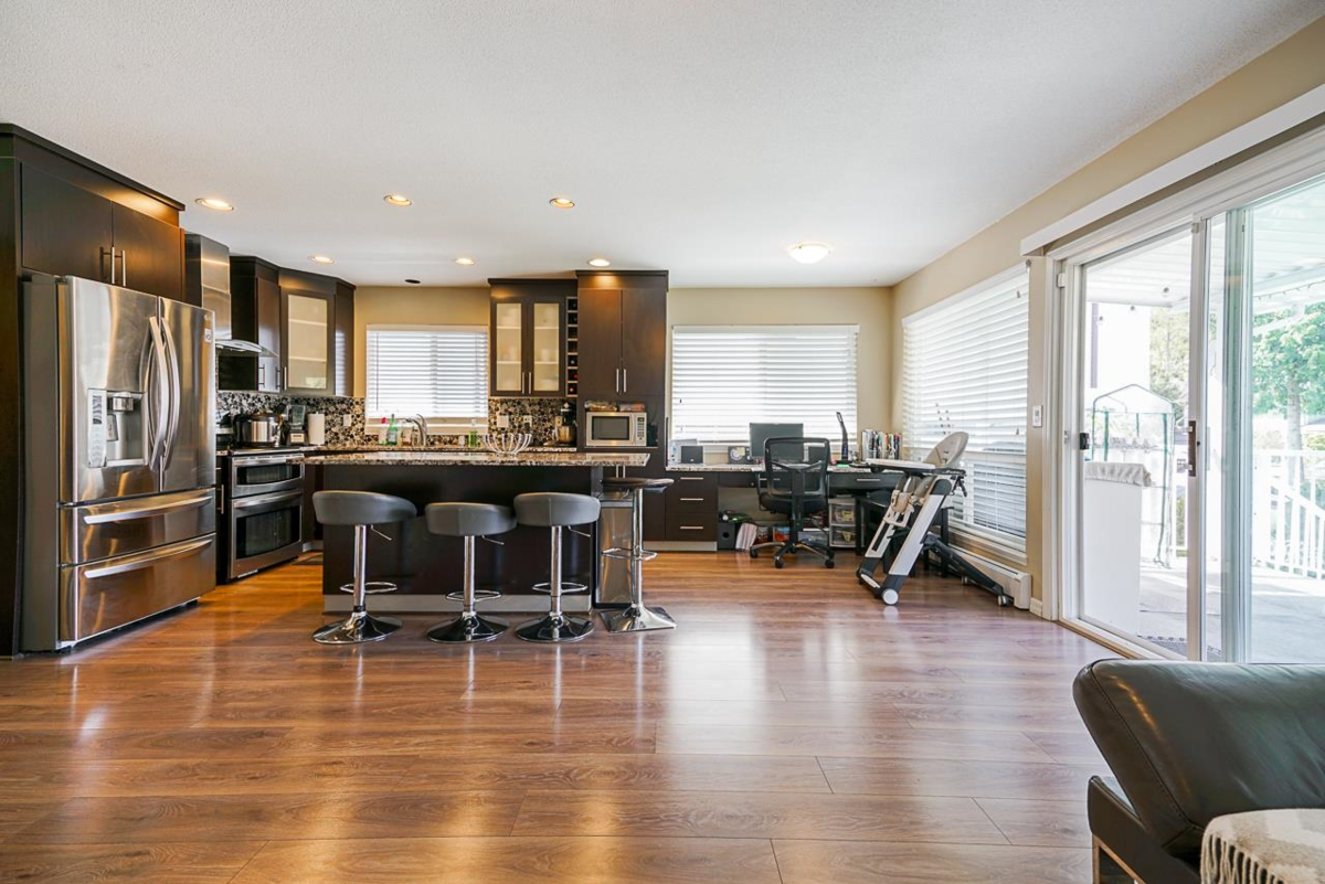 Breakfast Nook Photo of 2155 156 Street, Surrey, BC