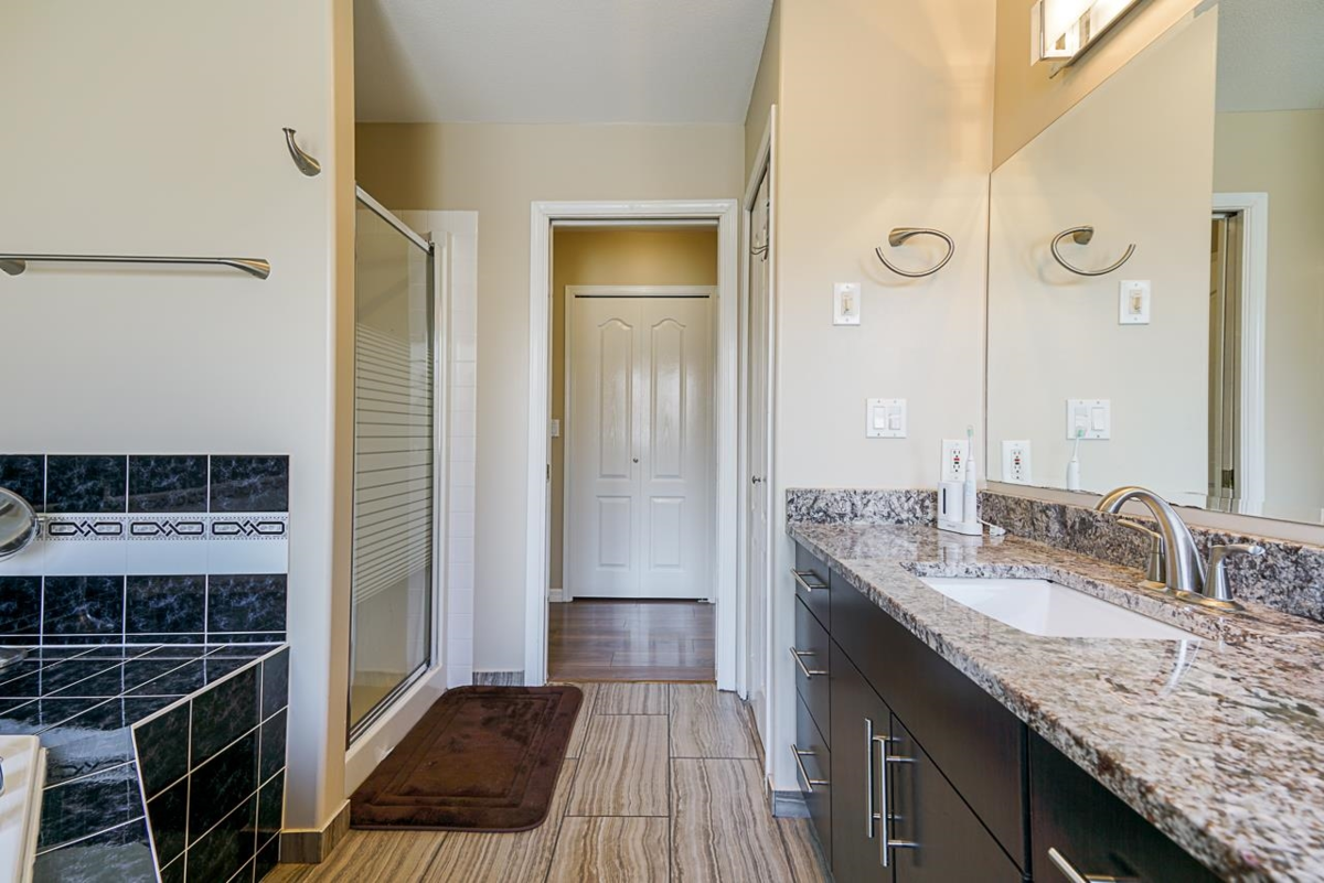 Guest Bathroom Photo of 2155 156 Street, Surrey, BC