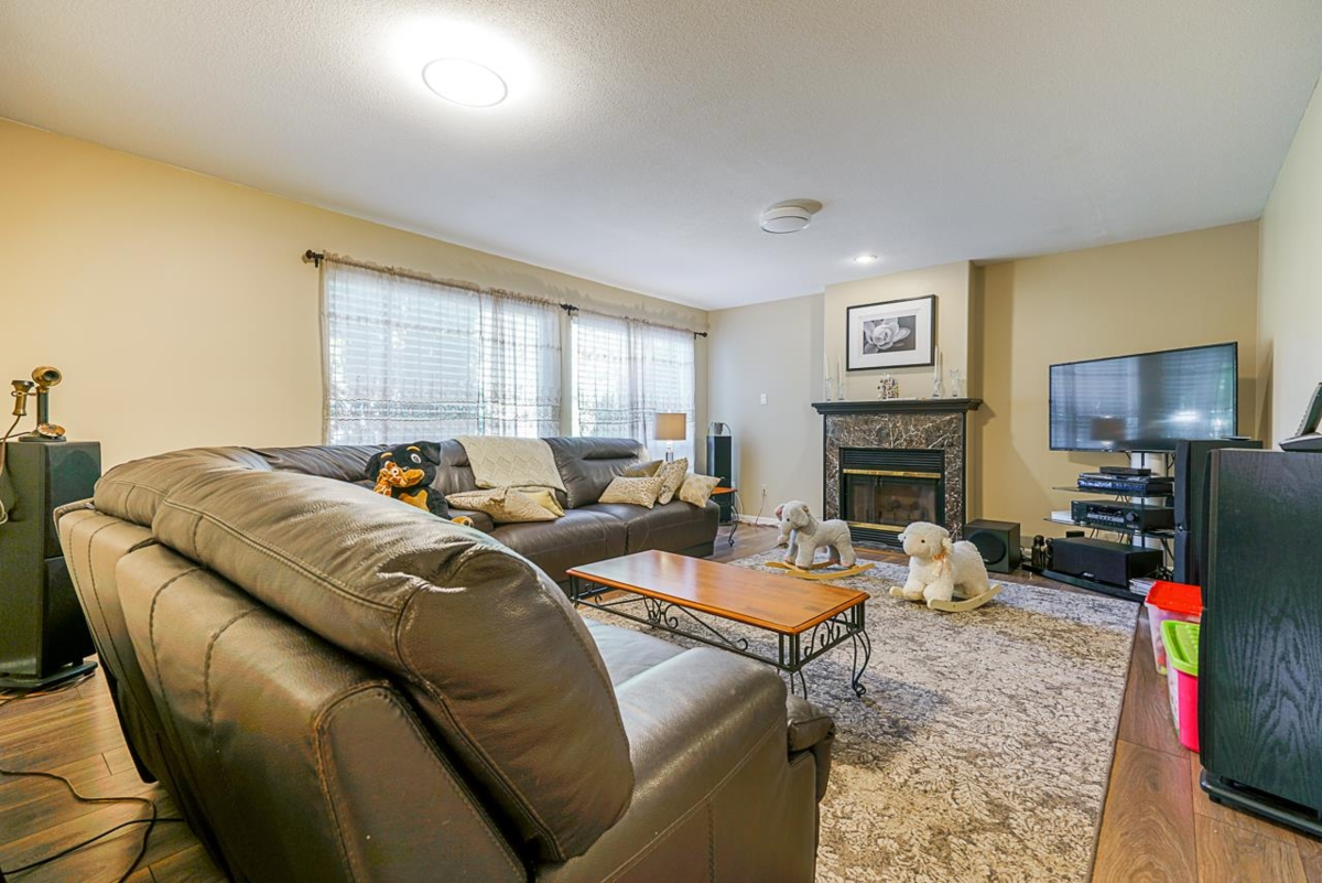 Laundry Room Photo of 2155 156 Street, Surrey, BC