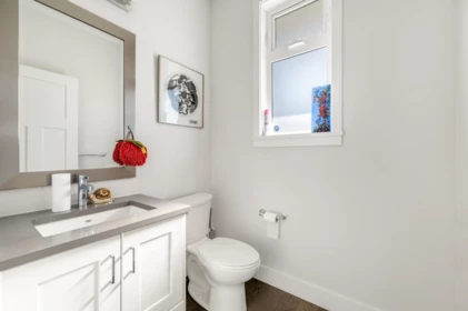 Primary Bathroom Photo of 16509 25 Avenue, Surrey, BC