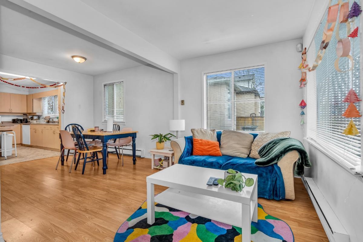 Breakfast Nook Photo of 3555 Trafalgar Street, Vancouver, BC