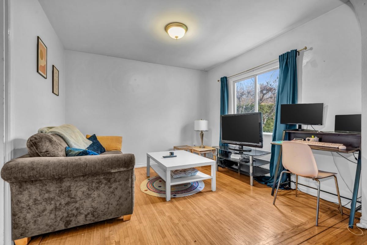 Family Room Photo of 3555 Trafalgar Street, Vancouver, BC