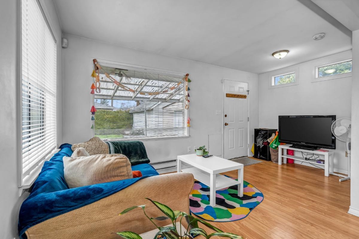 Primary Bedroom Photo of 3555 Trafalgar Street, Vancouver, BC