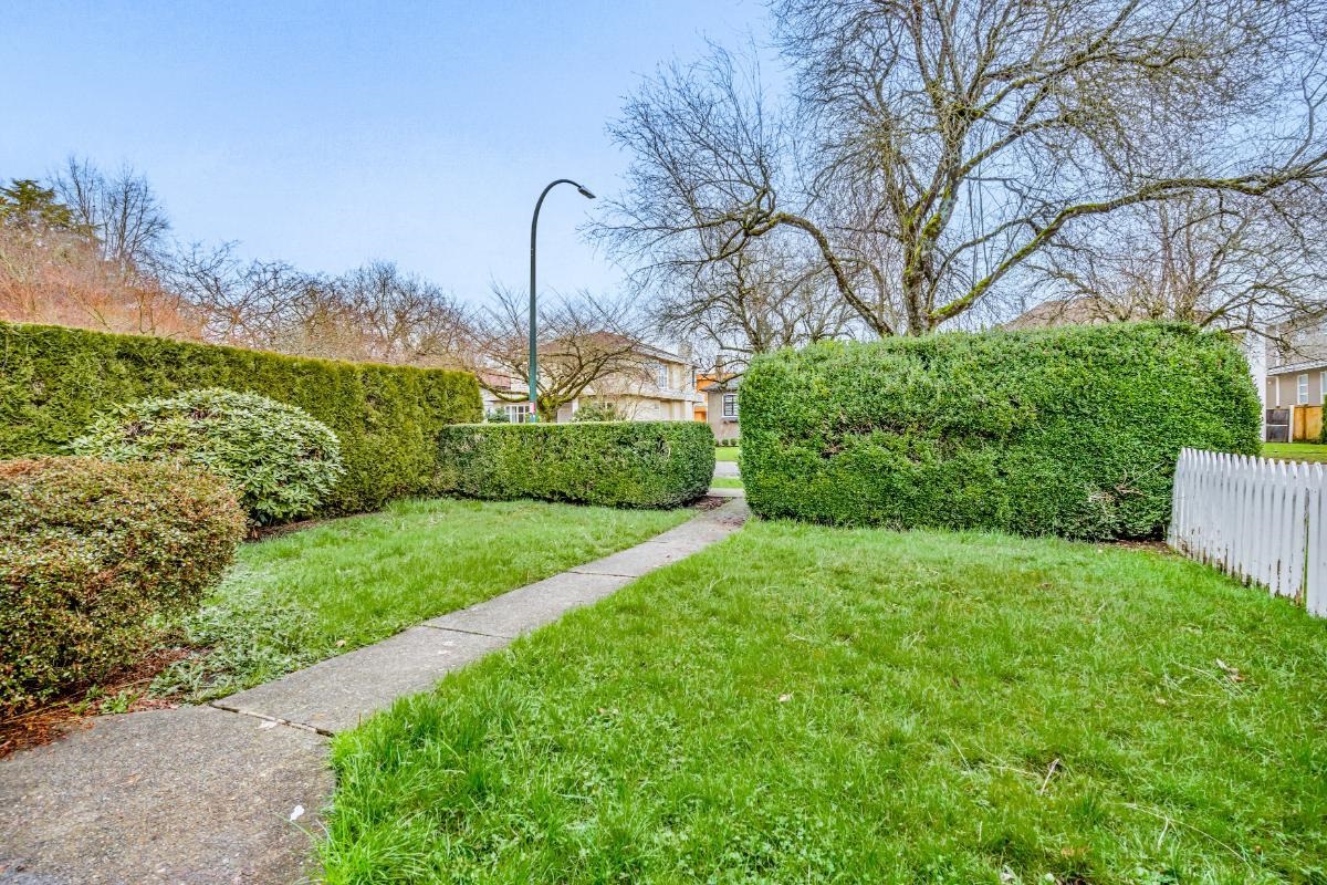 Staircase Photo of 3555 Trafalgar Street, Vancouver, BC