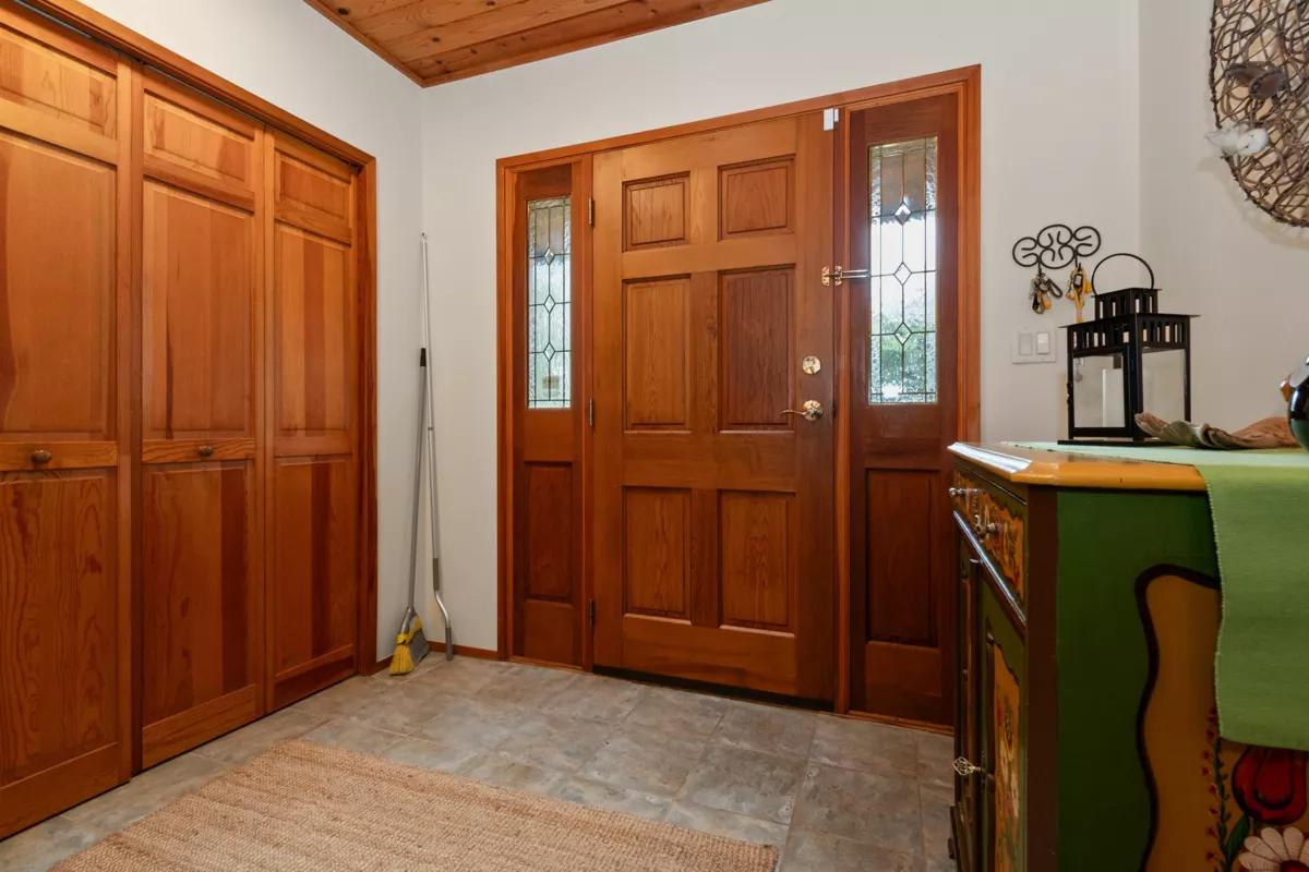 Bedroom 3 Photo of 9495 Ford Road, Rosedale, BC