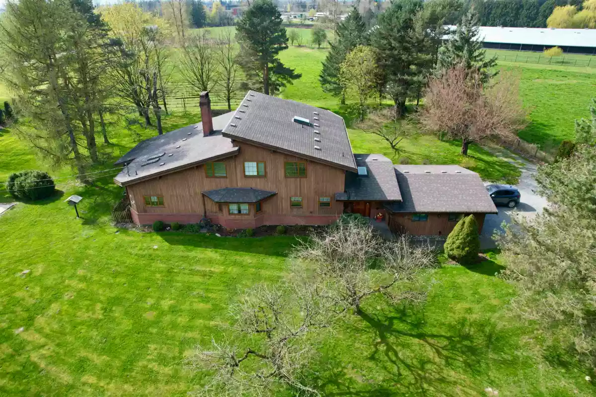 Family Room Photo of 9495 Ford Road, Rosedale, BC