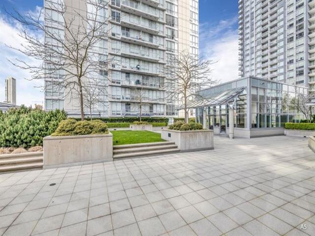 Garage Interior Photo of 3601 9981 Whalley Boulevard, Surrey, BC