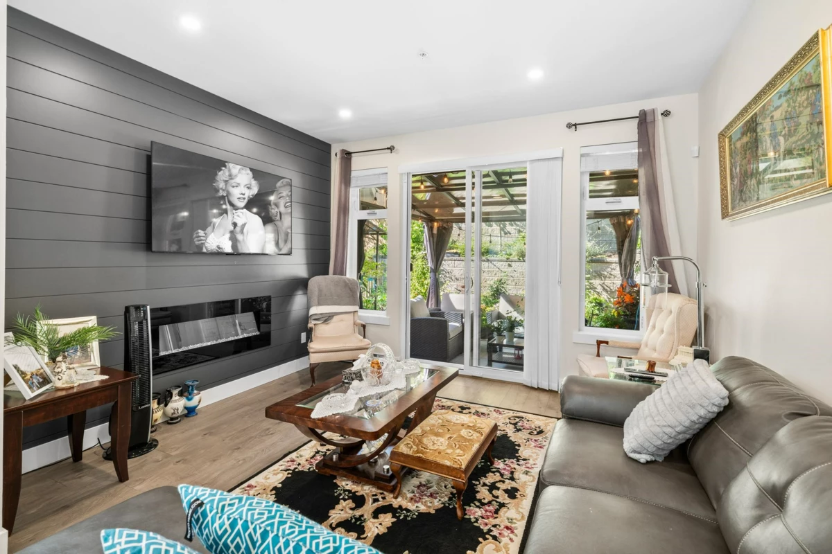 Bedroom 2 Photo of 37 24108 104 Avenue, Maple Ridge, BC