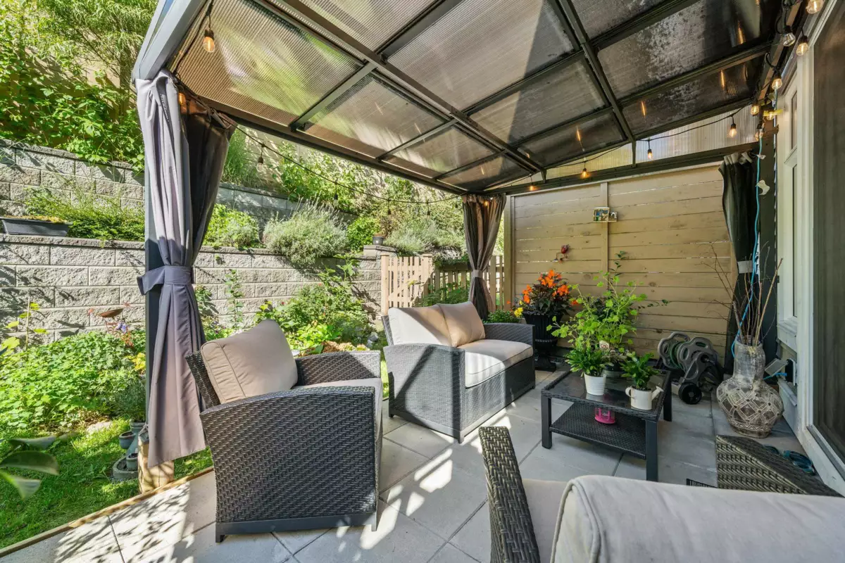 Bedroom 4 Photo of 37 24108 104 Avenue, Maple Ridge, BC