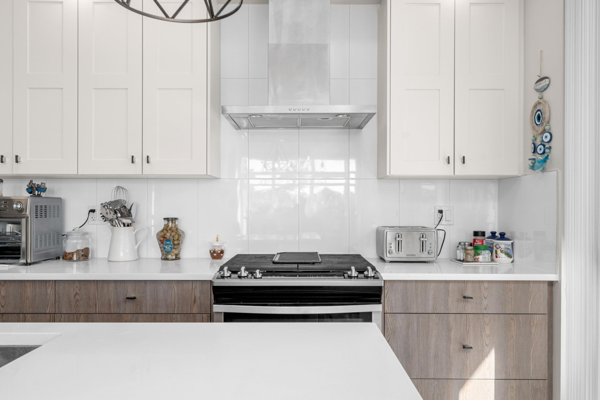 Dining Area Photo of 37 24108 104 Avenue, Maple Ridge, BC