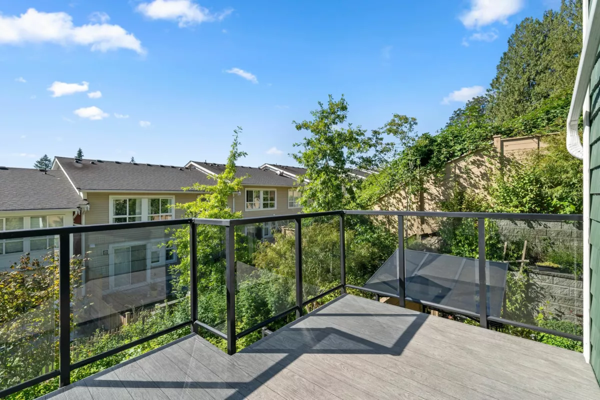 Front Yard Photo of 37 24108 104 Avenue, Maple Ridge, BC