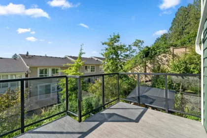 Front Yard Photo of 37 24108 104 Avenue, Maple Ridge, BC