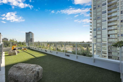 Swimming Pool Photo of 508 13350 Central Avenue, Surrey, BC