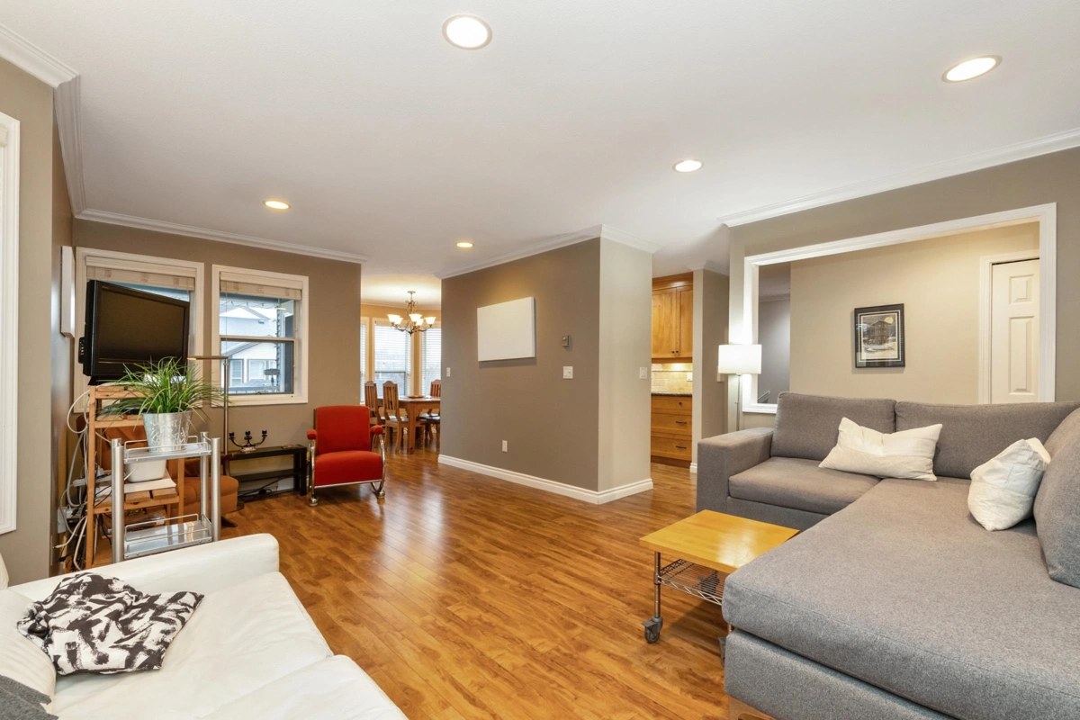 Living Room Photo of 61 20554 118th Avenue, Maple Ridge, BC