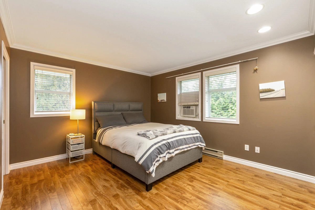 Walk-In Closet Photo of 61 20554 118th Avenue, Maple Ridge, BC