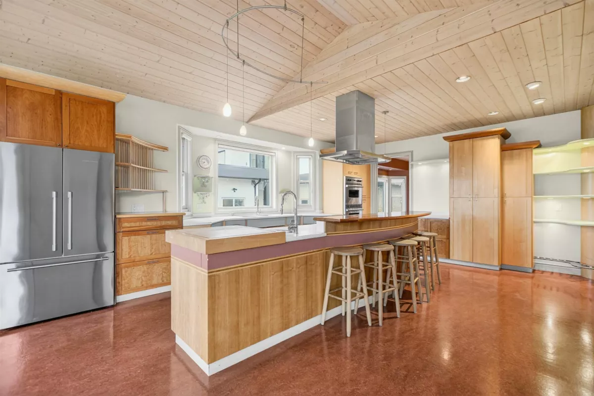 Basement Recreation Room Photo of 11520 Blundell Road, Richmond, BC