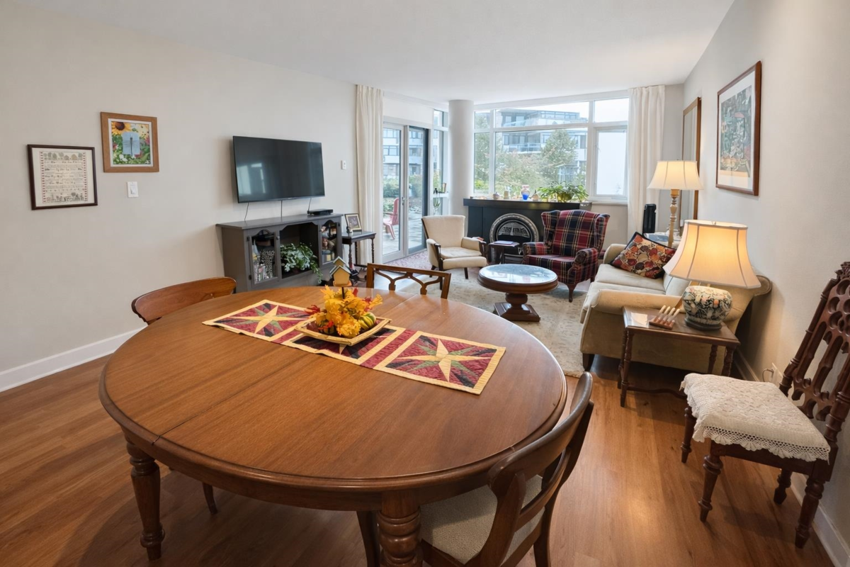 Bedroom 4 Photo of 206 5665 Teredo Street, Sechelt, BC