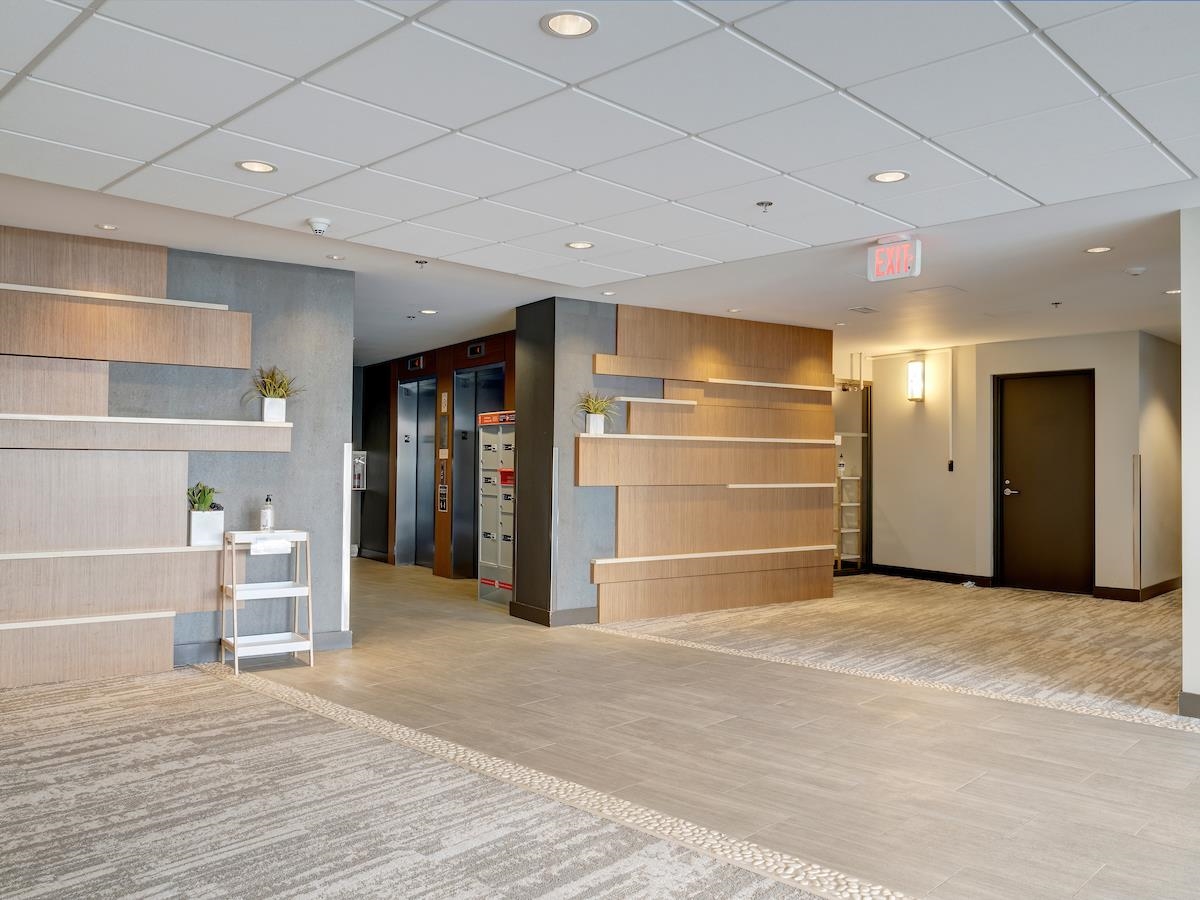 Kitchen Island Photo of 206 5665 Teredo Street, Sechelt, BC