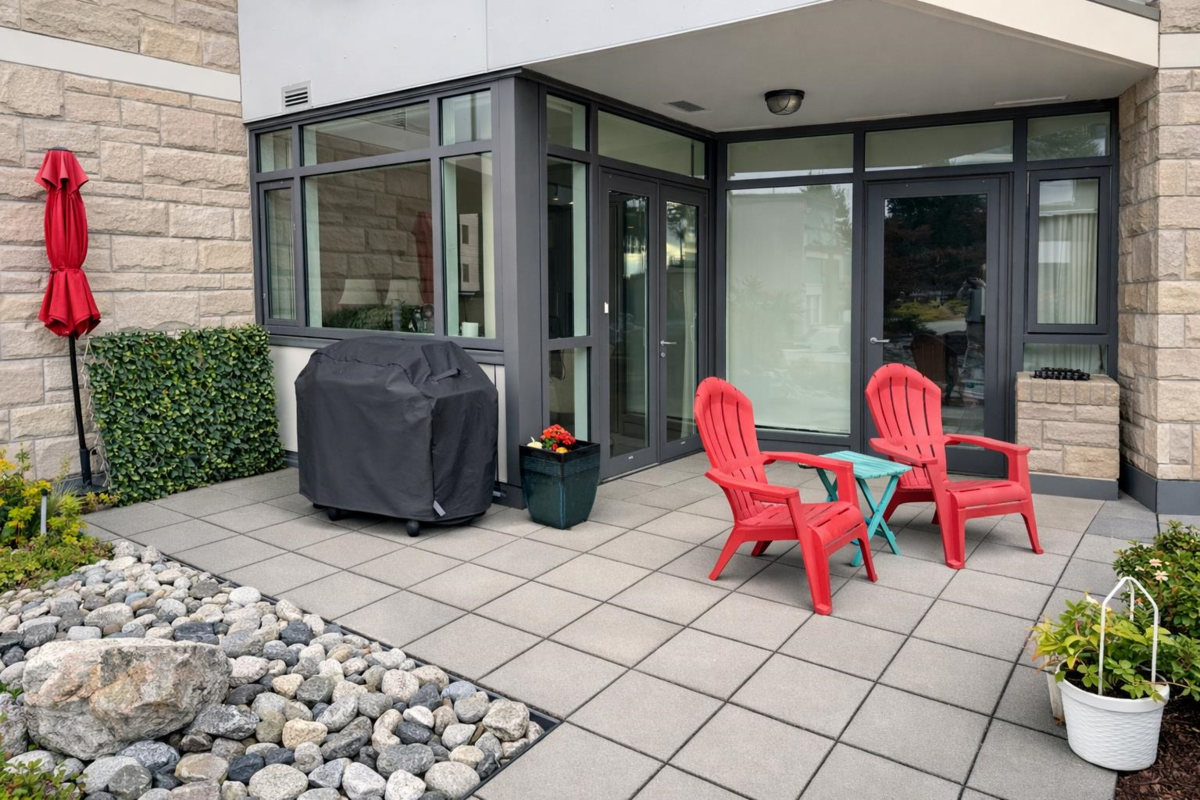 Outdoor Patio Photo of 206 5665 Teredo Street, Sechelt, BC