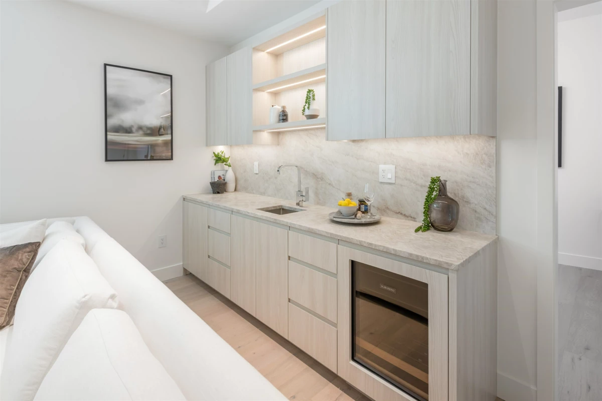 Entry Foyer Photo of 598 Arthur Erickson Place, West Vancouver, BC