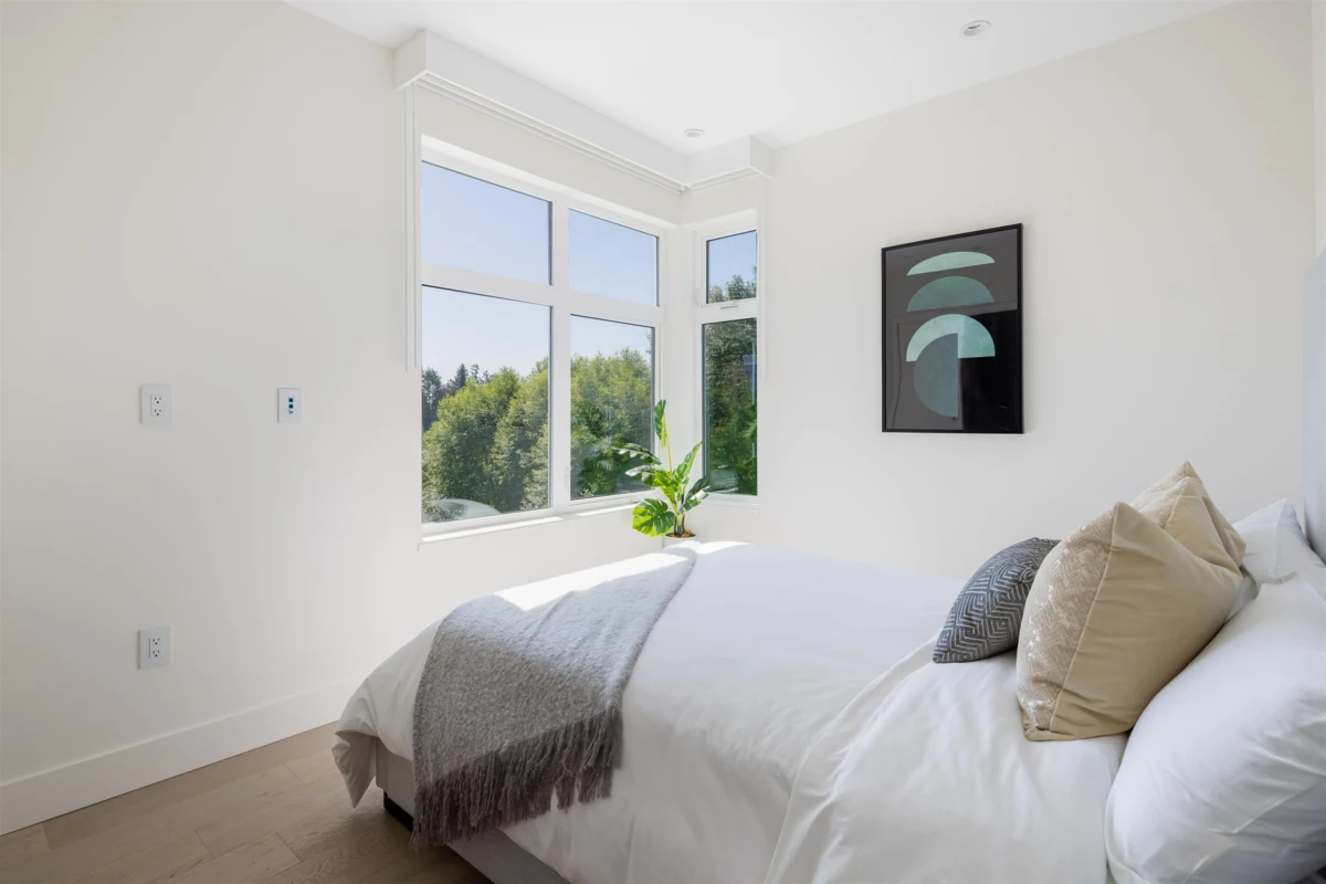Guest Bathroom Photo of 598 Arthur Erickson Place, West Vancouver, BC