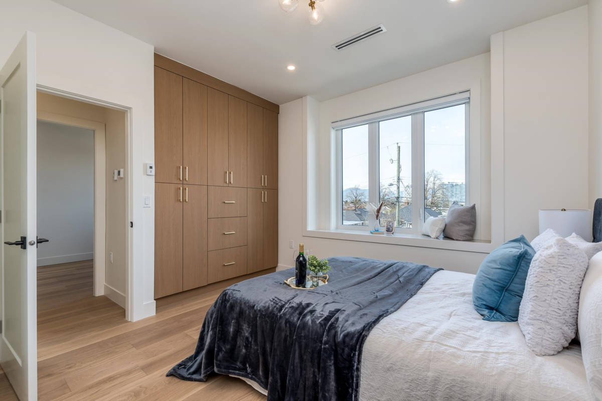 Bedroom 4 Photo of 1 2263 E 35th Avenue, Vancouver, BC