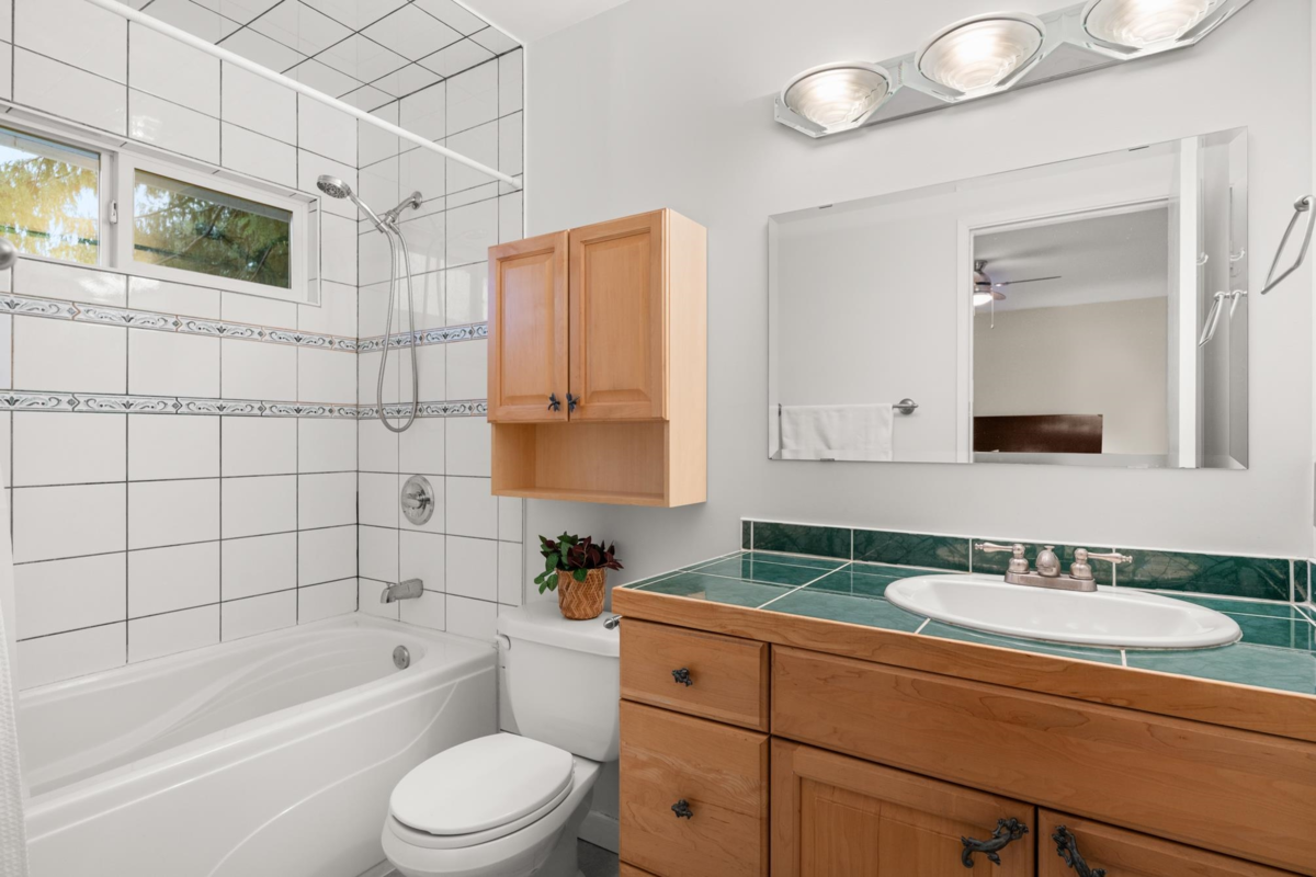 Primary Bedroom Photo of 11752 64a Avenue, Delta, BC