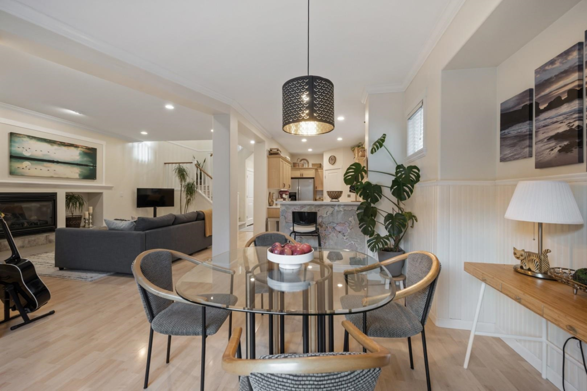 Walk-In Closet Photo of 18871 71 Avenue, Surrey, BC