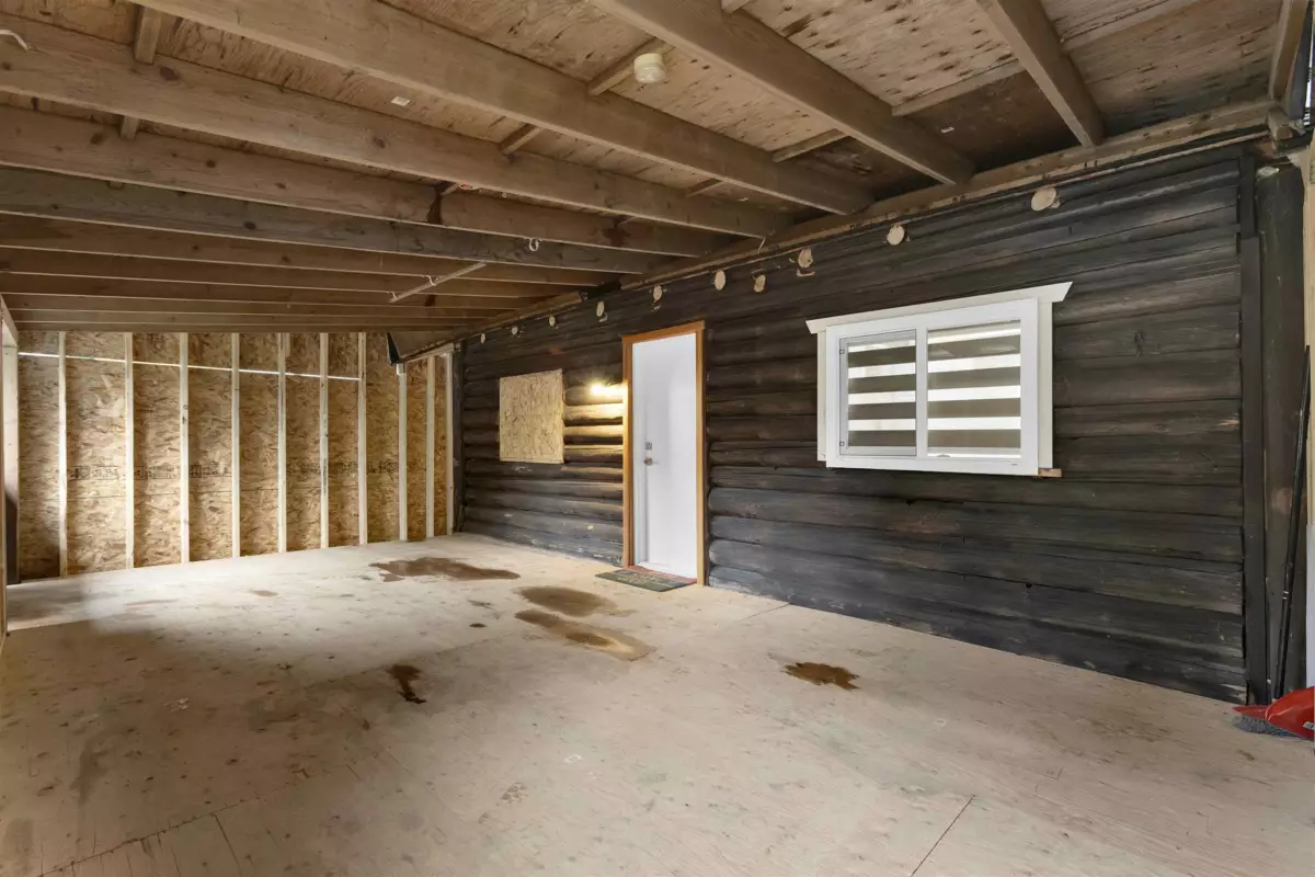 Basement Recreation Room Photo of 1370 Prairie Avenue, Port Coquitlam, BC