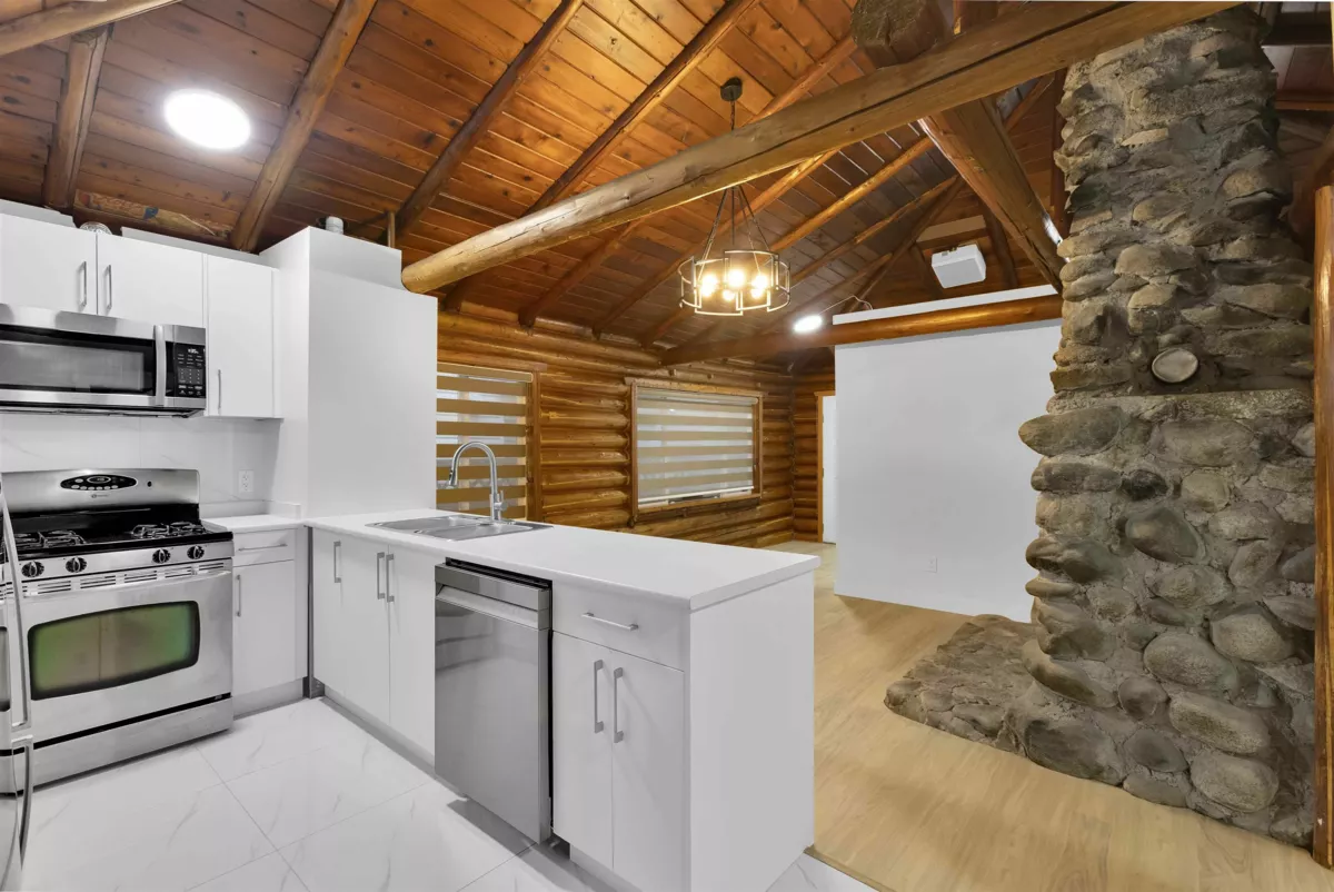 Dining Area Photo of 1370 Prairie Avenue, Port Coquitlam, BC