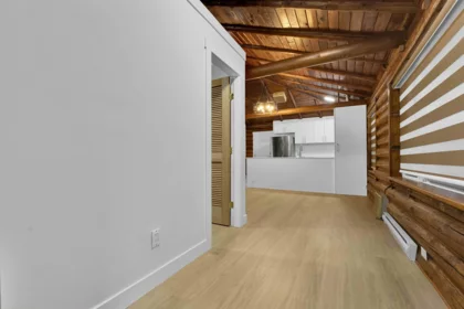 Mudroom Photo of 1370 Prairie Avenue, Port Coquitlam, BC
