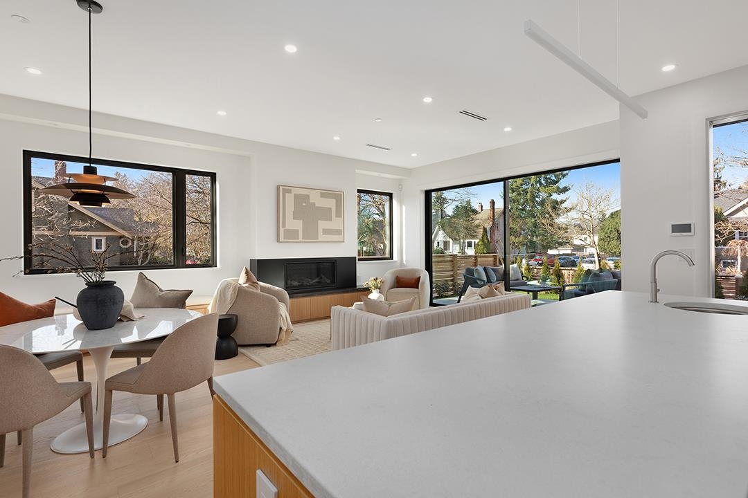 Kitchen Island Photo of 396 W 21 Avenue, Vancouver, BC