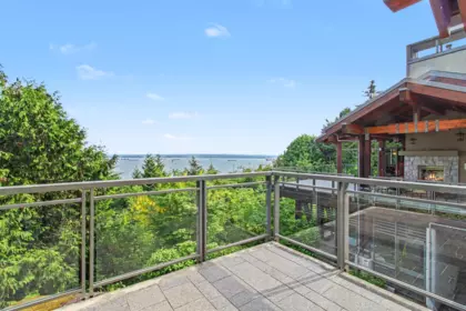 Outdoor Kitchen Photo of 503 3315 Cypress Place, West Vancouver, BC