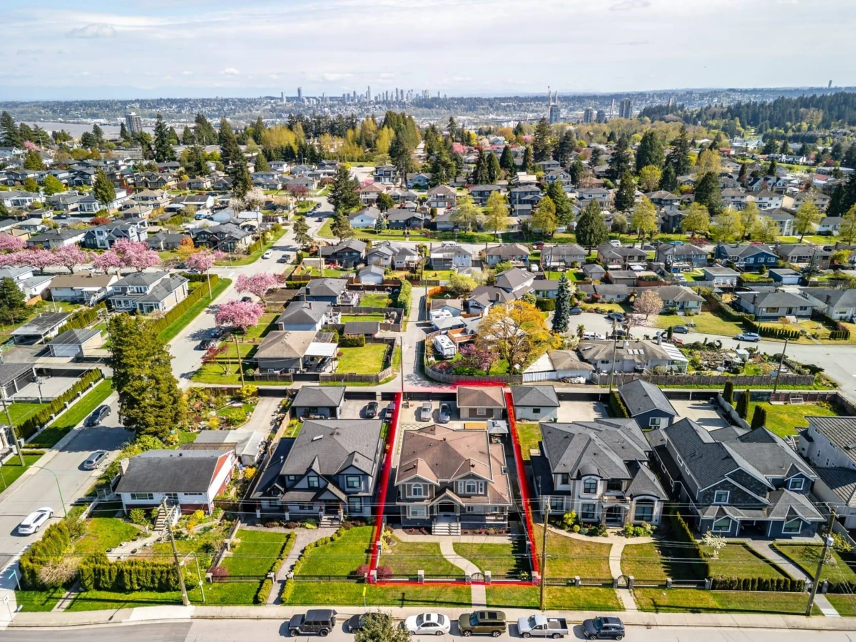 Hallway Photo of 8588 Armstrong Avenue, Burnaby, BC