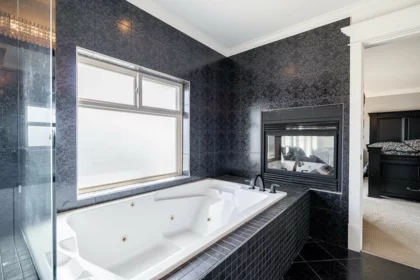 Primary Bathroom Photo of 8588 Armstrong Avenue, Burnaby, BC
