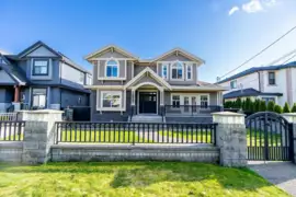 8588 Armstrong Avenue, Burnaby, BC