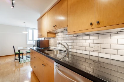 1404 4160 Sardis Street, Burnaby, BC, Burnaby — Apartment/Condo for sale