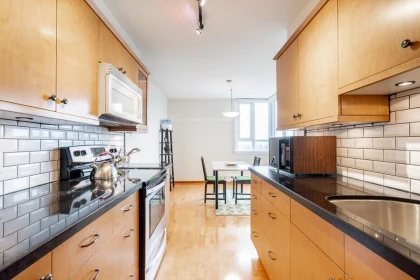 1404 4160 Sardis Street, Burnaby, BC, Burnaby — Apartment/Condo for sale