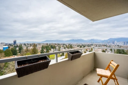 Staircase Photo of 1404 4160 Sardis Street, Burnaby, BC