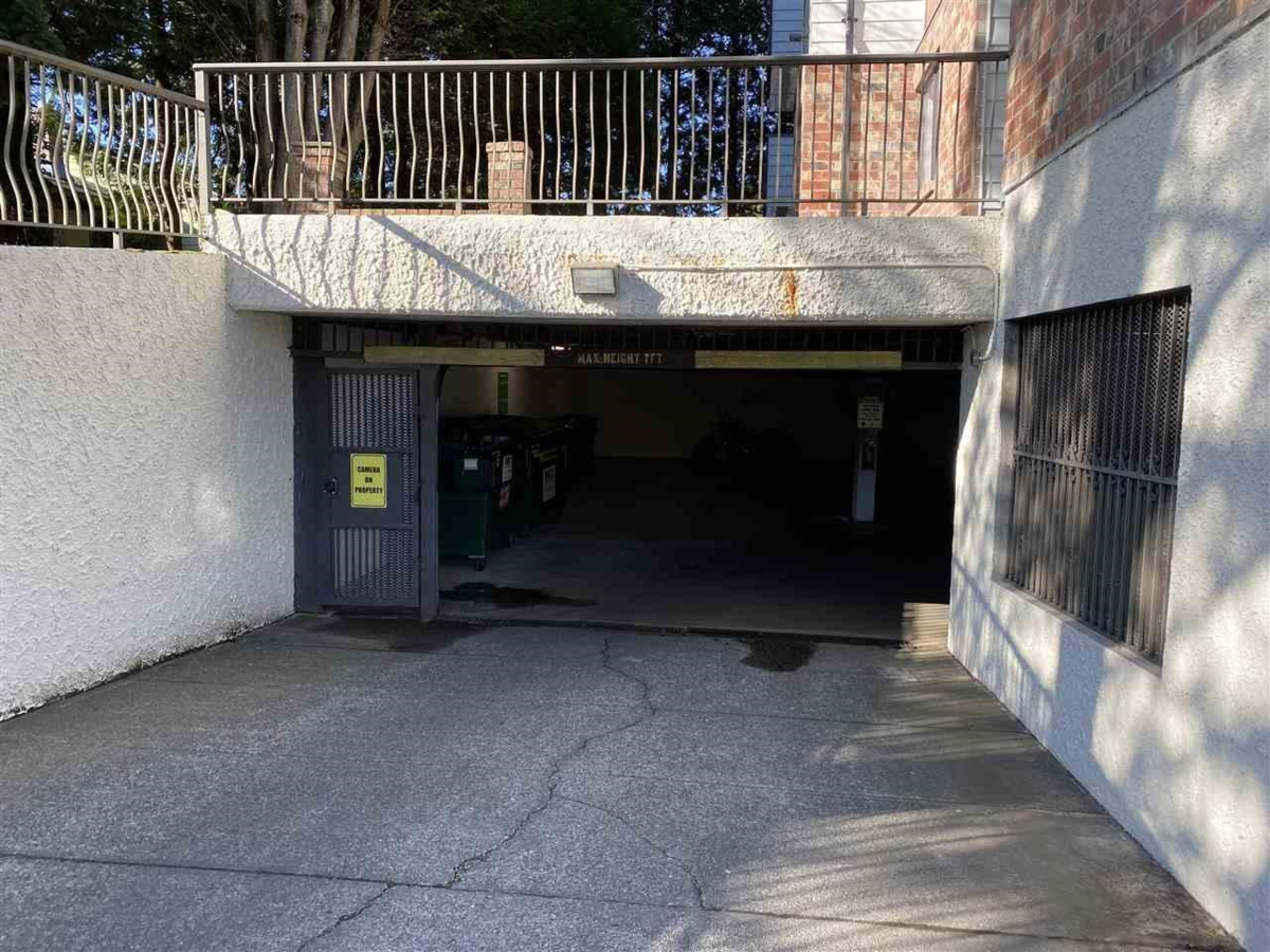 Breakfast Nook Photo of 312 13977 74 Avenue, Surrey, BC