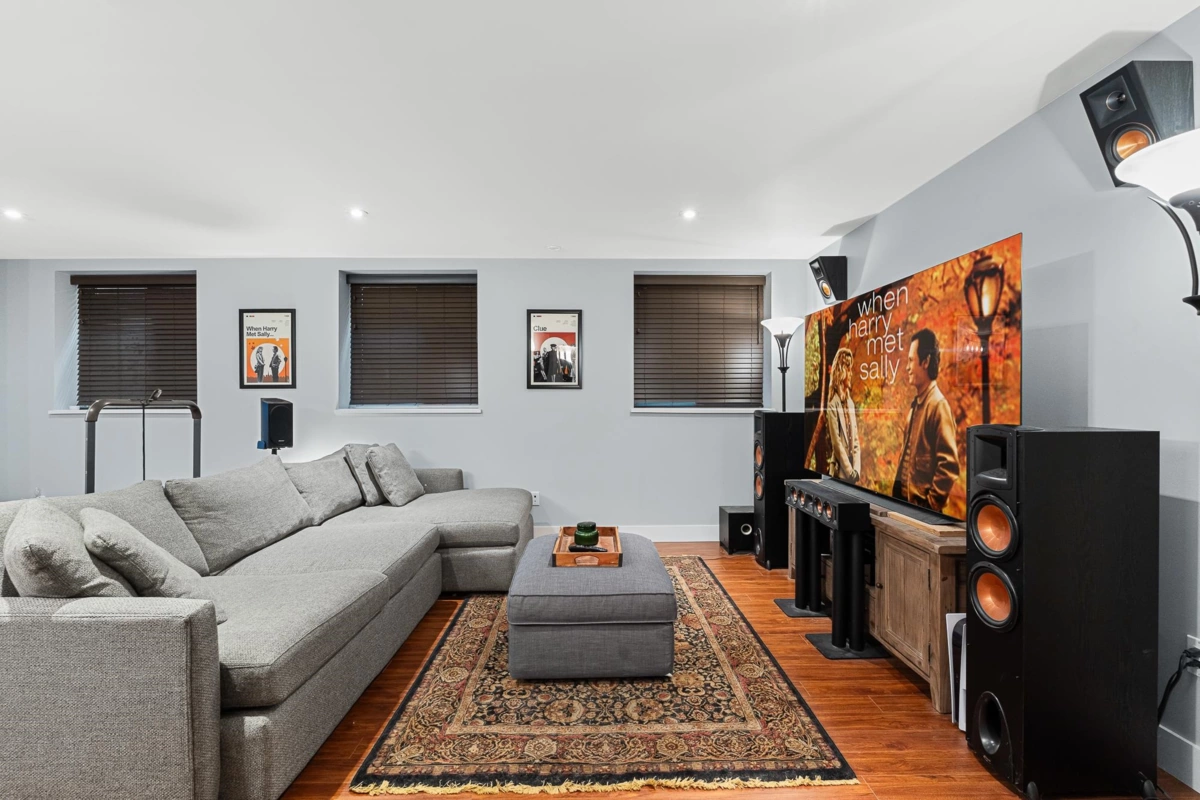 Laundry Room Photo of 307 E 6th Street, North Vancouver, BC