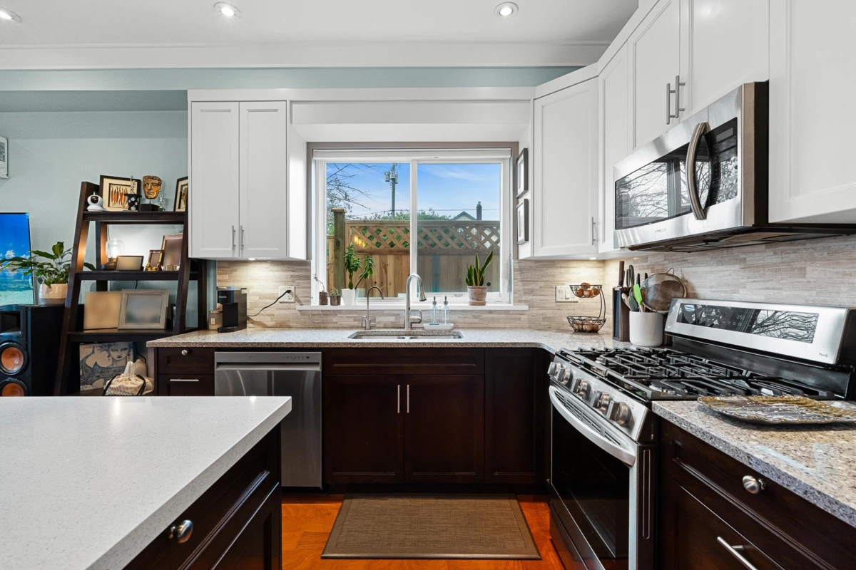 Pantry Photo of 307 E 6th Street, North Vancouver, BC